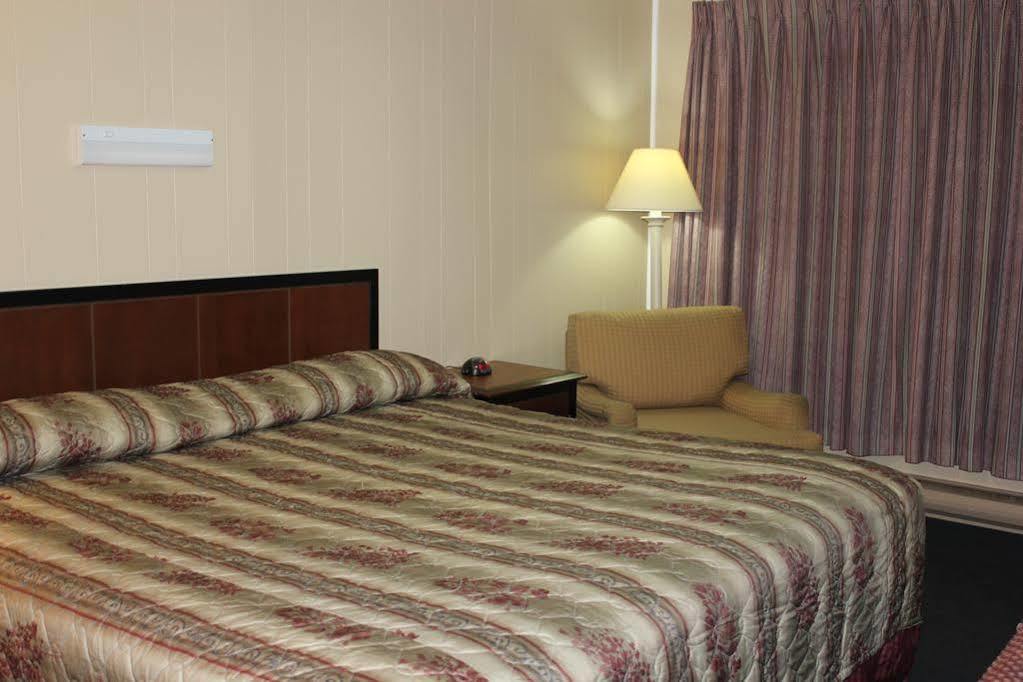 Nights Inn Owen Sound Exteriör bild