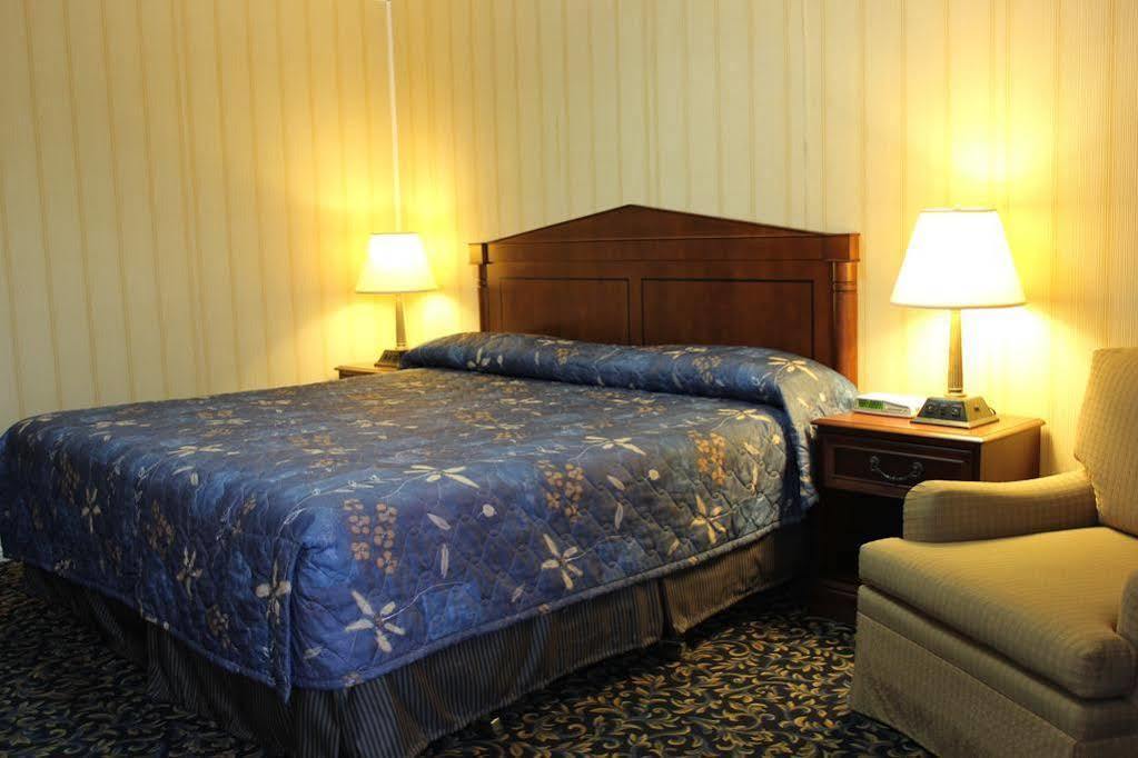 Nights Inn Owen Sound Exteriör bild
